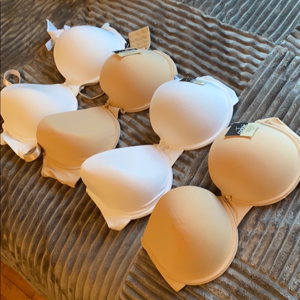 4 BRAND NEW BRAS